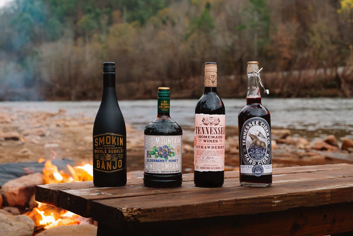 Smokin Banjo, Old Mountain Wine Company, Tennessee Homemade Wines and Tennessee Cider Co. bottles